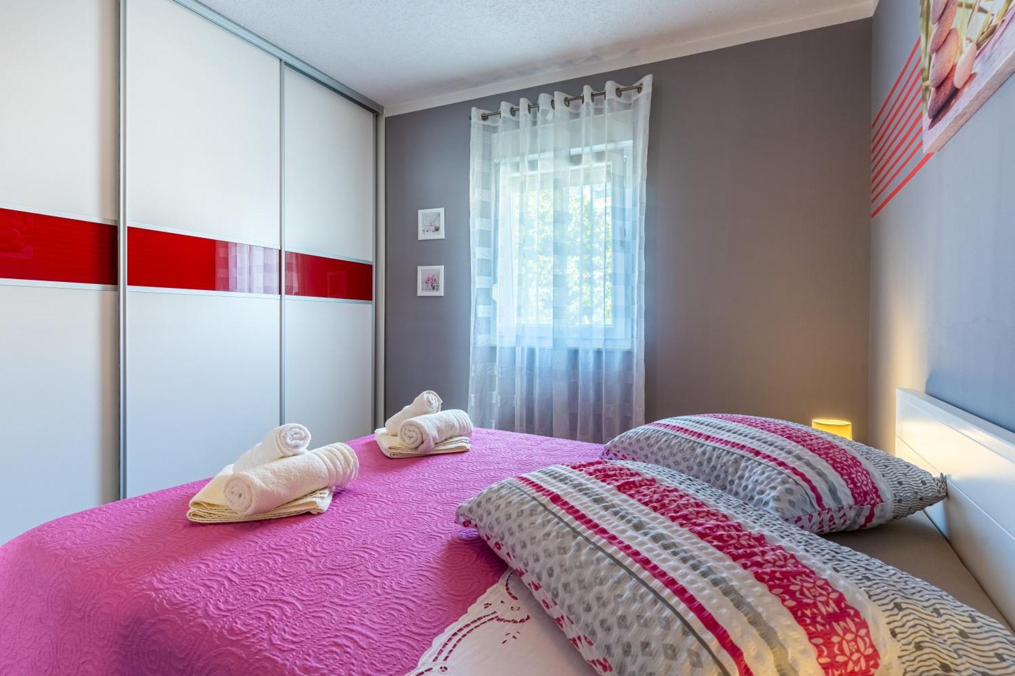 Apartman Laura Cres Luaran gambar