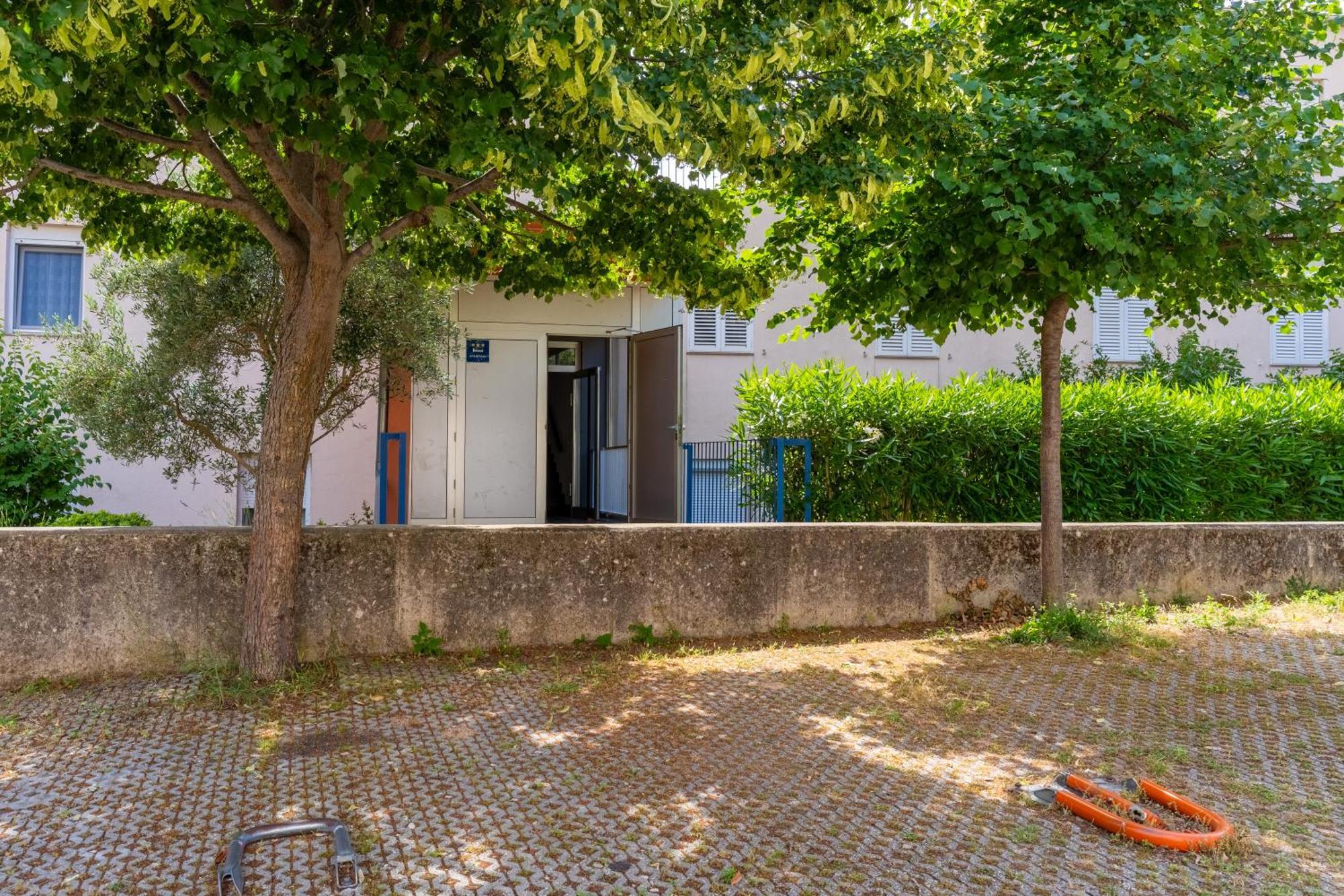 Apartman Laura Cres Luaran gambar