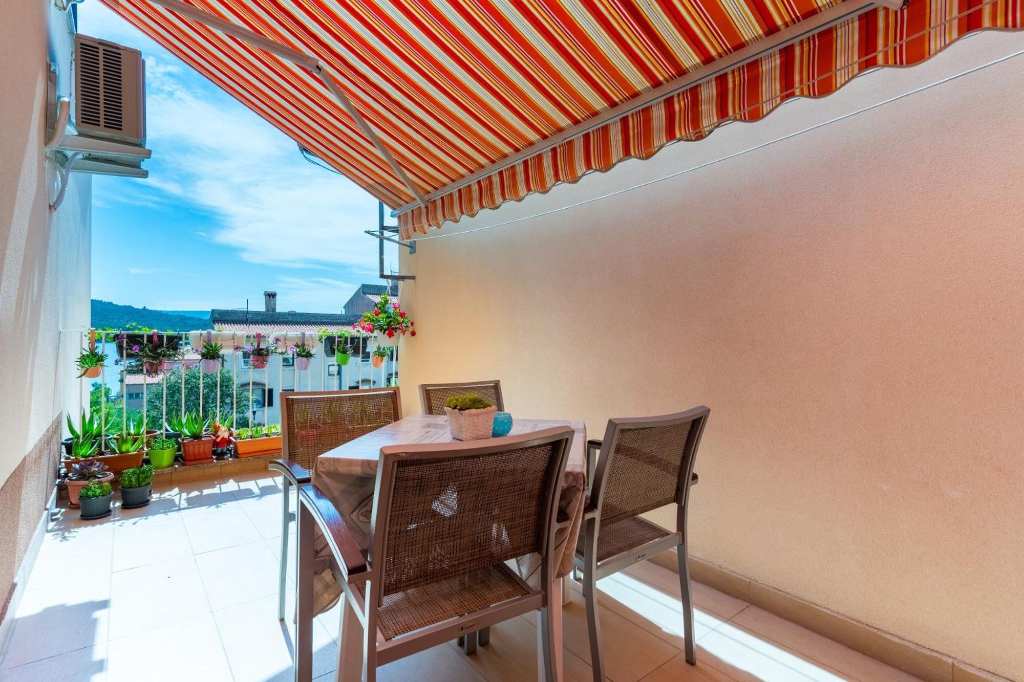 Apartman Laura Cres Luaran gambar